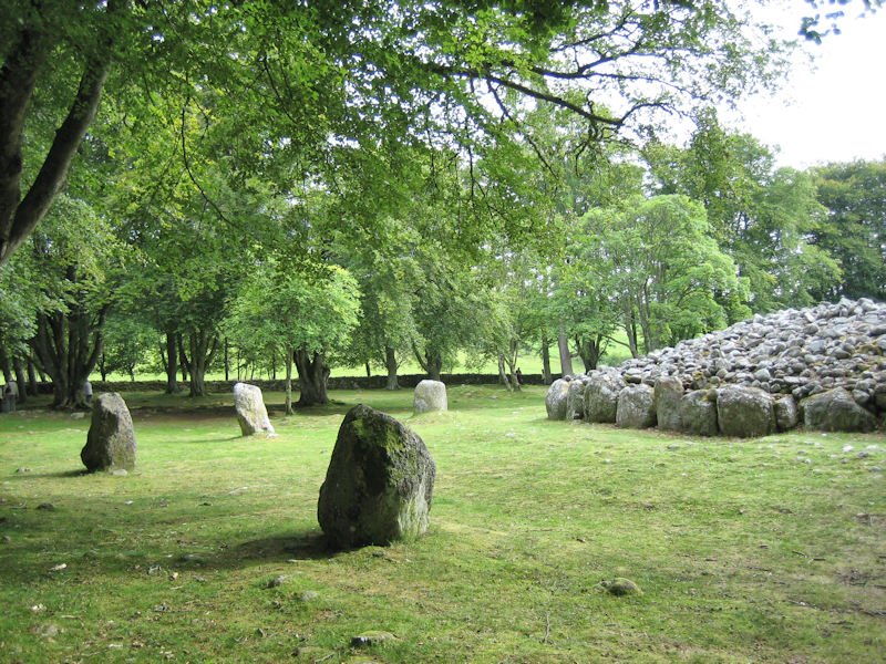 Clava Cairns